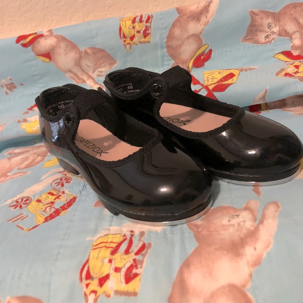 Capezio Toddler Size 7 1/2M Tap Shoes